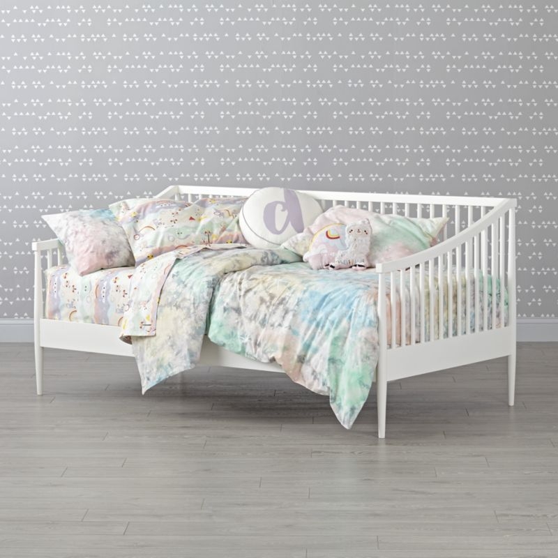 Hampshire Spindle White Wood Kids Daybed - Image 1