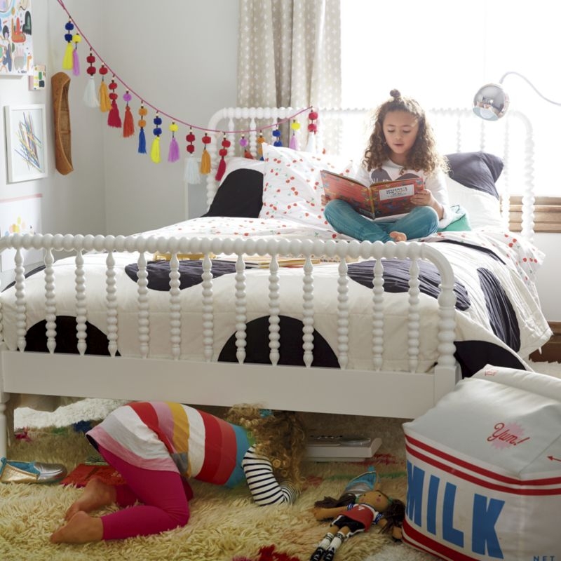 Jenny Lind White Full Bed - Image 7