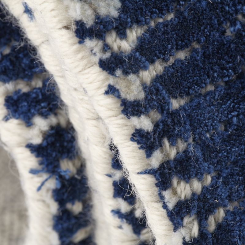 8x10' Blue Patina Rug - Image 5