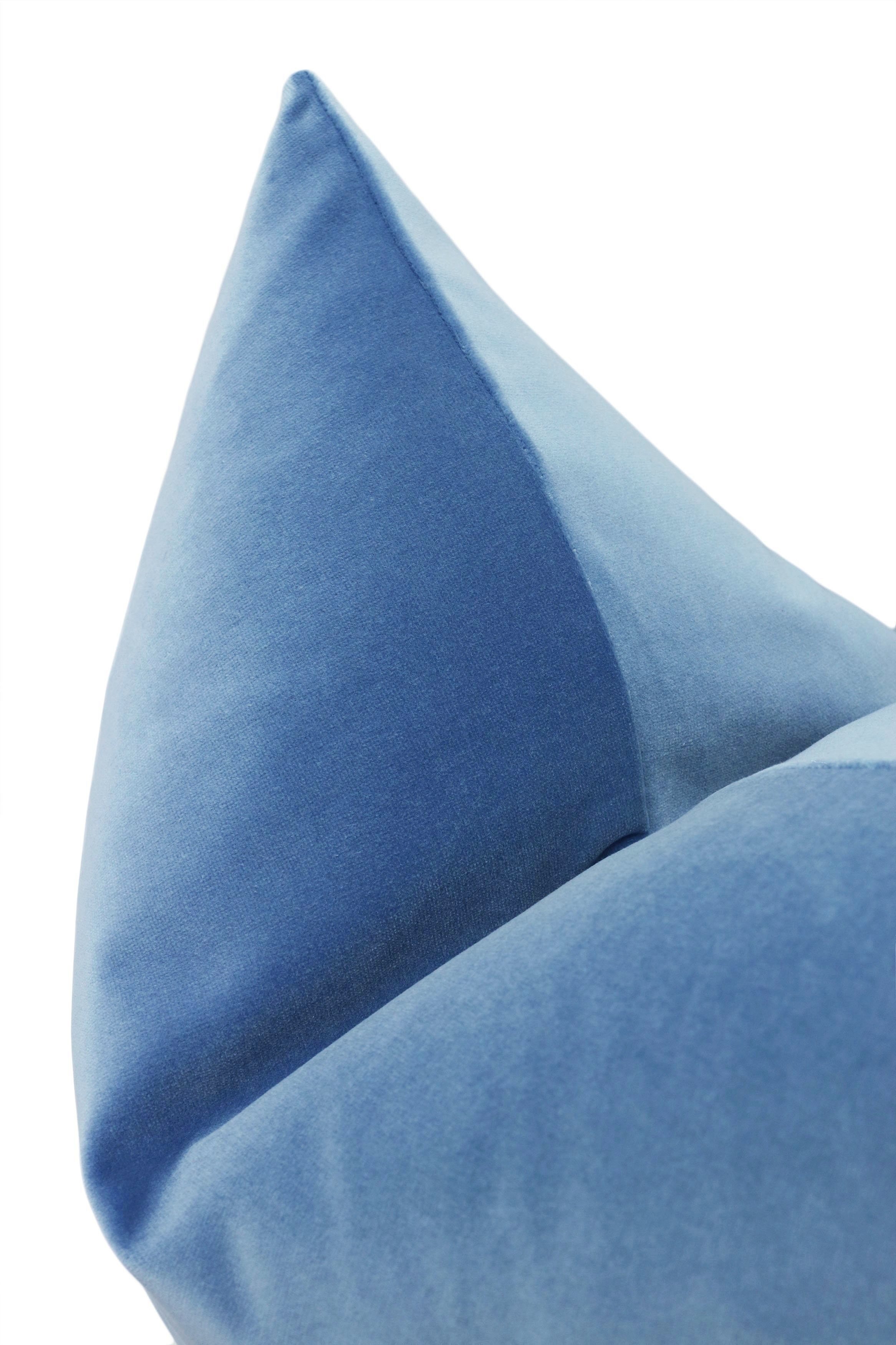 SIGNATURE VELVET // PERIWINKLE - 20" X 20" / Knife Edge - Image 2