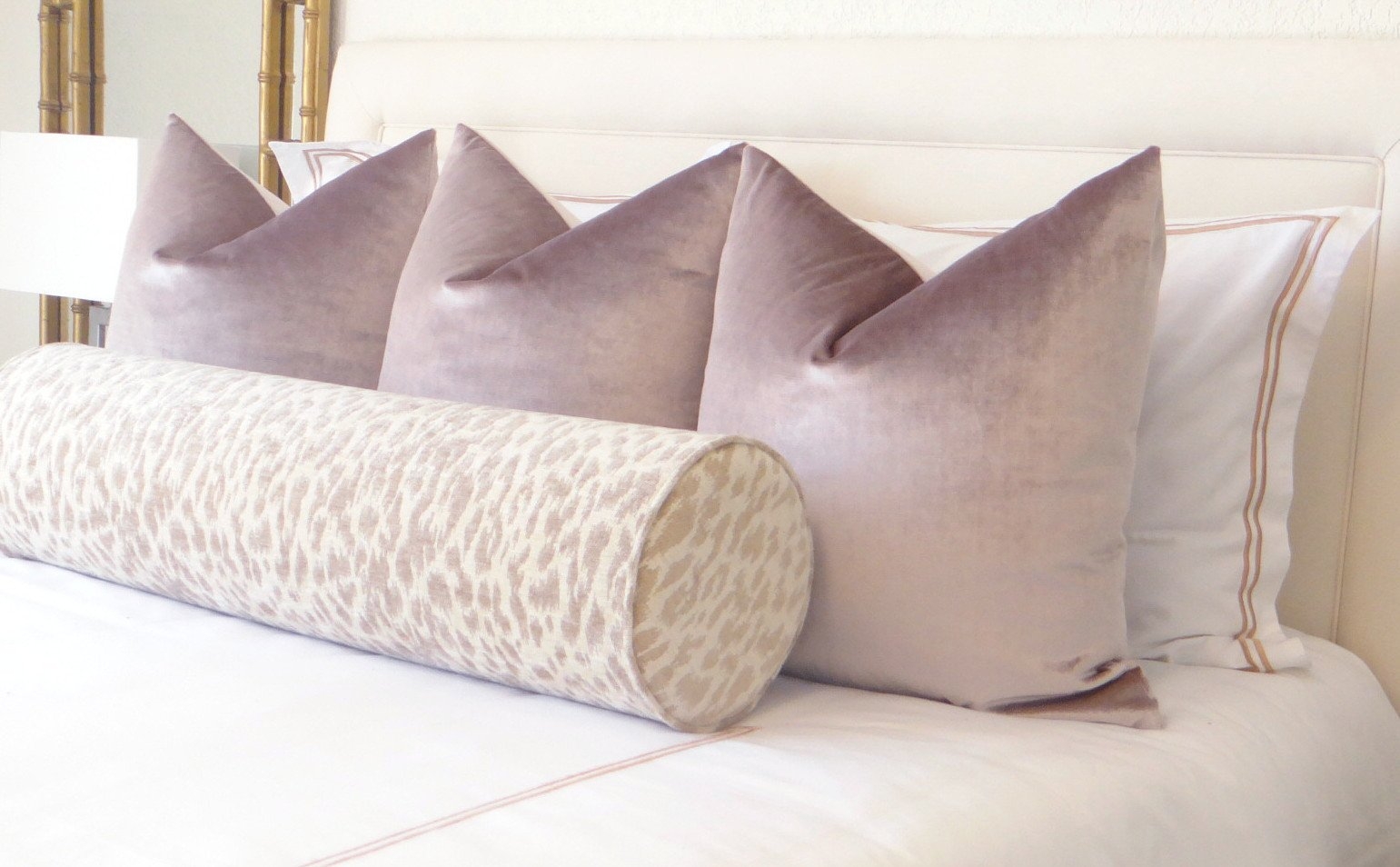 FAUX SILK VELVET // SMOKEY LAVENDER - LITTLE LUMBAR 12" X 18" - Image 3