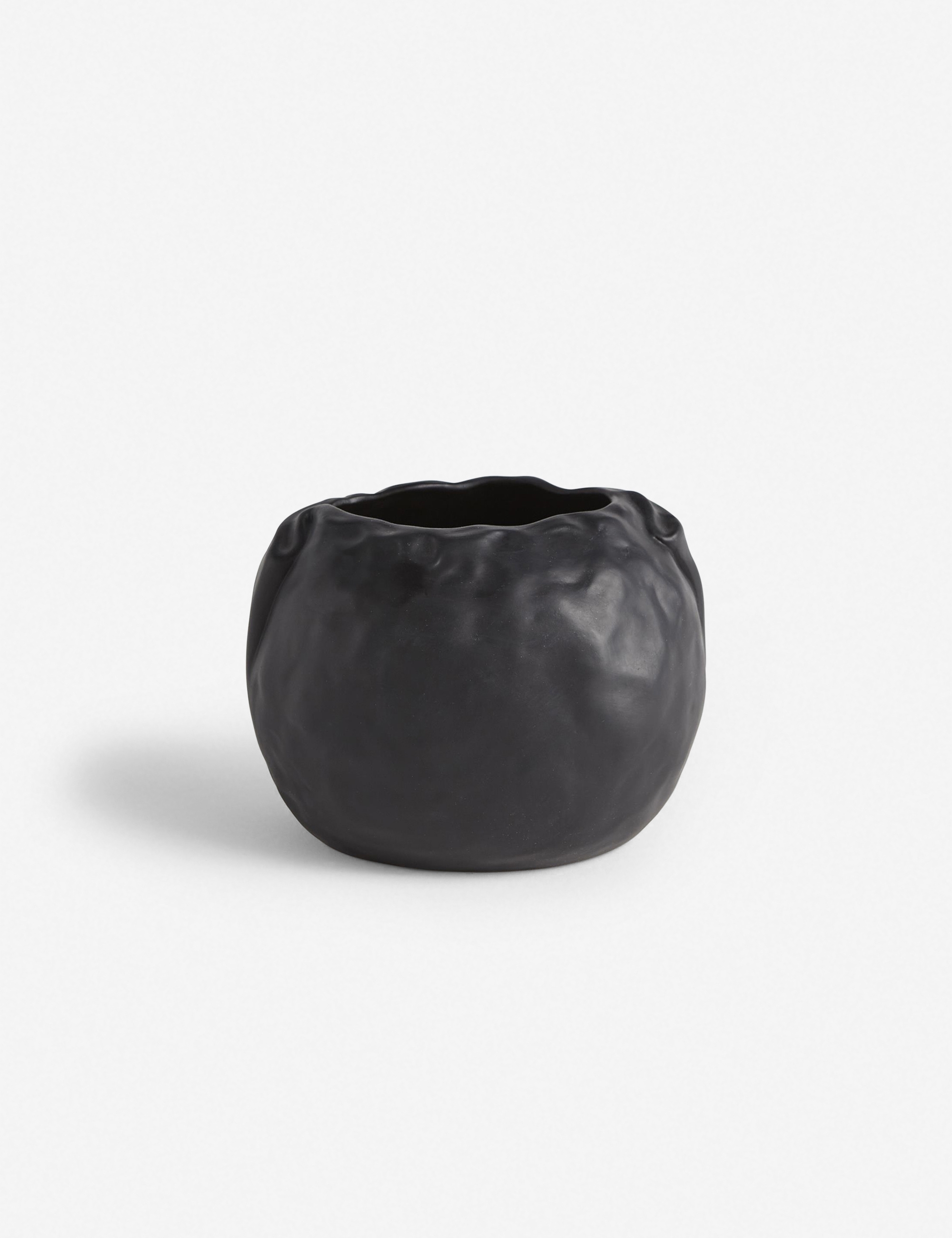 Farrow Vase, Matte Black Small - Image 2