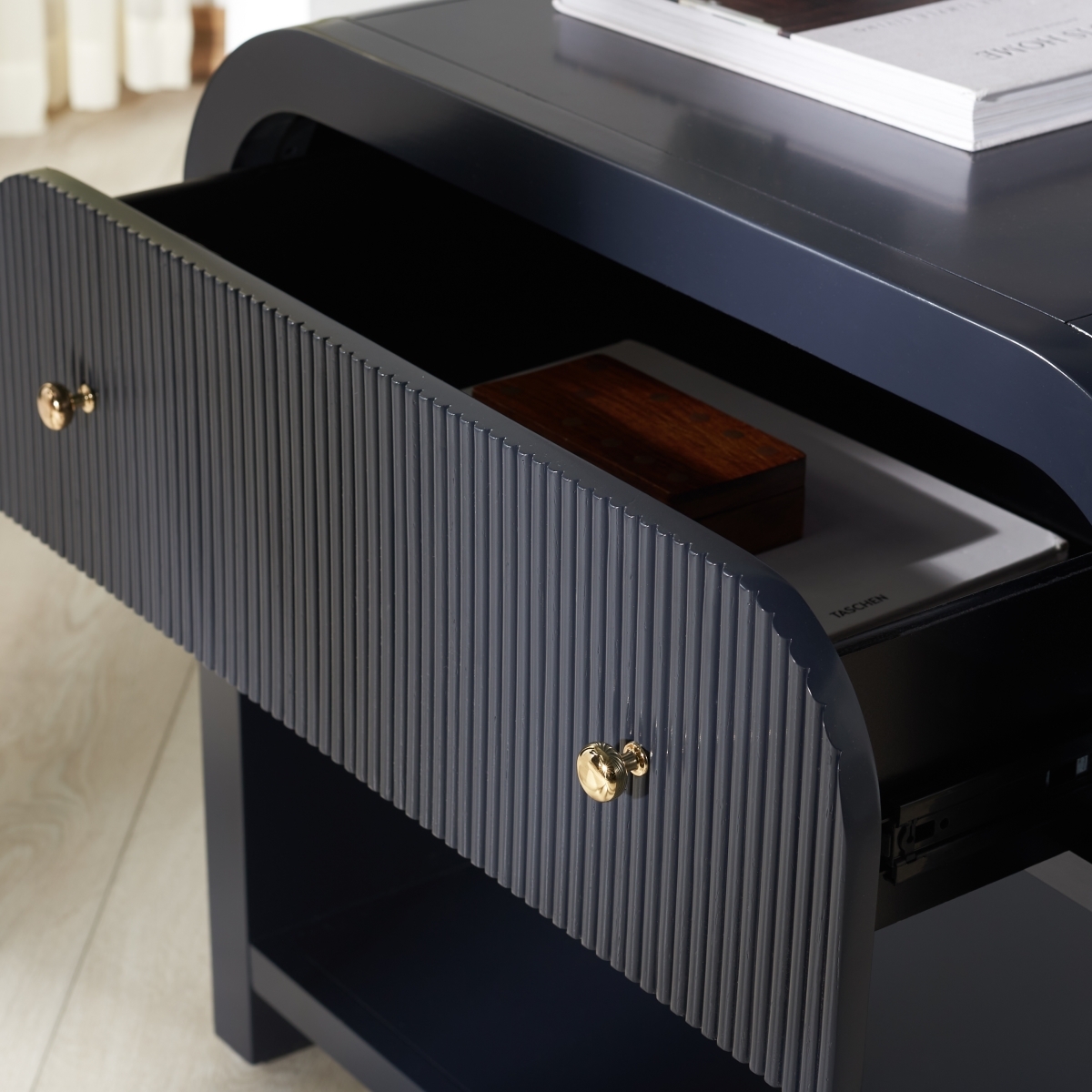 Liabella 1 Drw Curved Nightstand - Navy/Gold - Image 1