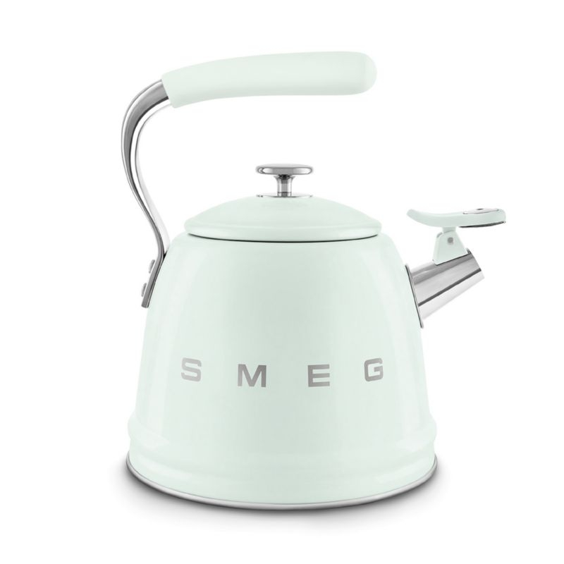 SMEG Pastel Green Retro Whistling Stovetop Kettle - Image 3