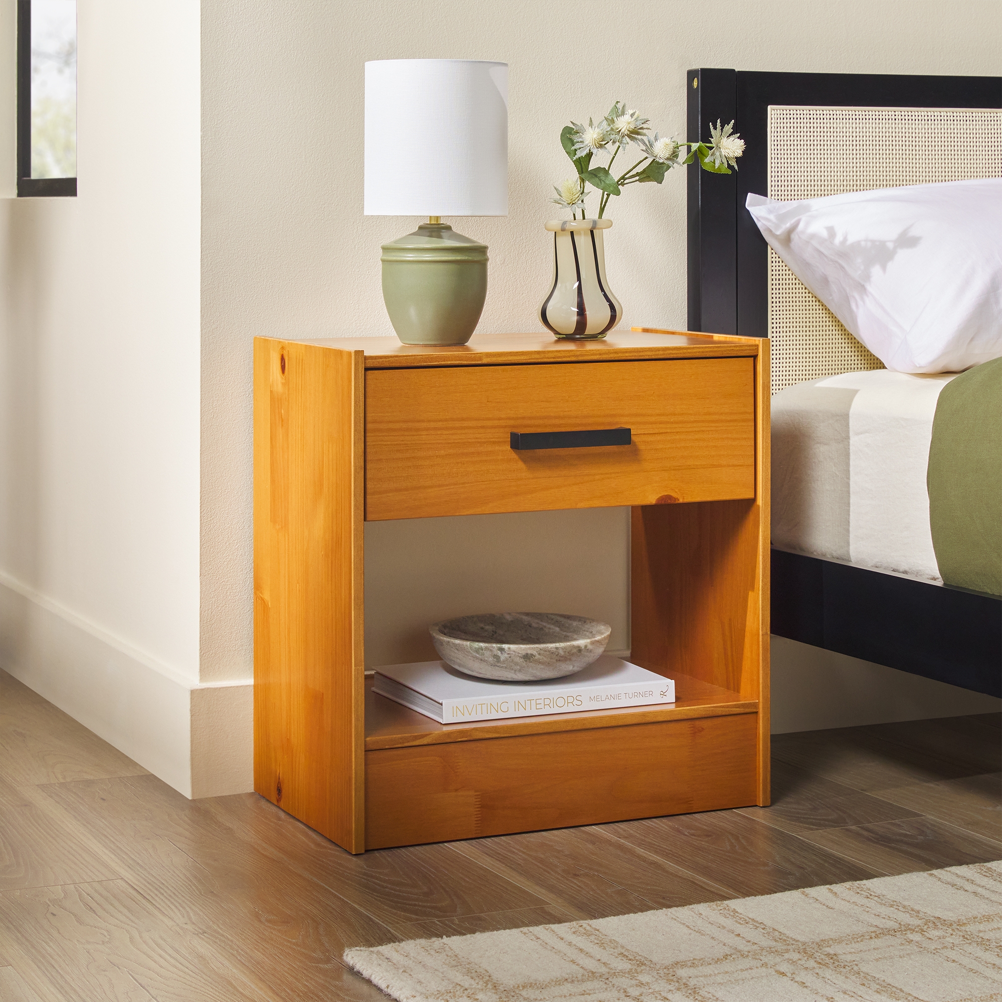 Contour & Co. Declan 1-Drawer with Handle Solid Wood Nightstand - Carmel - Image 3