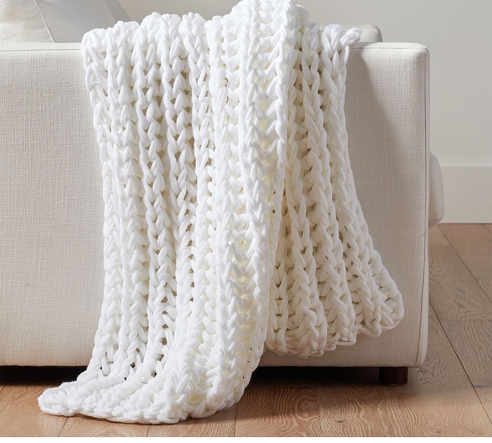 Ribbed Colossal Throw: 44x56 Inches: White - Image 0