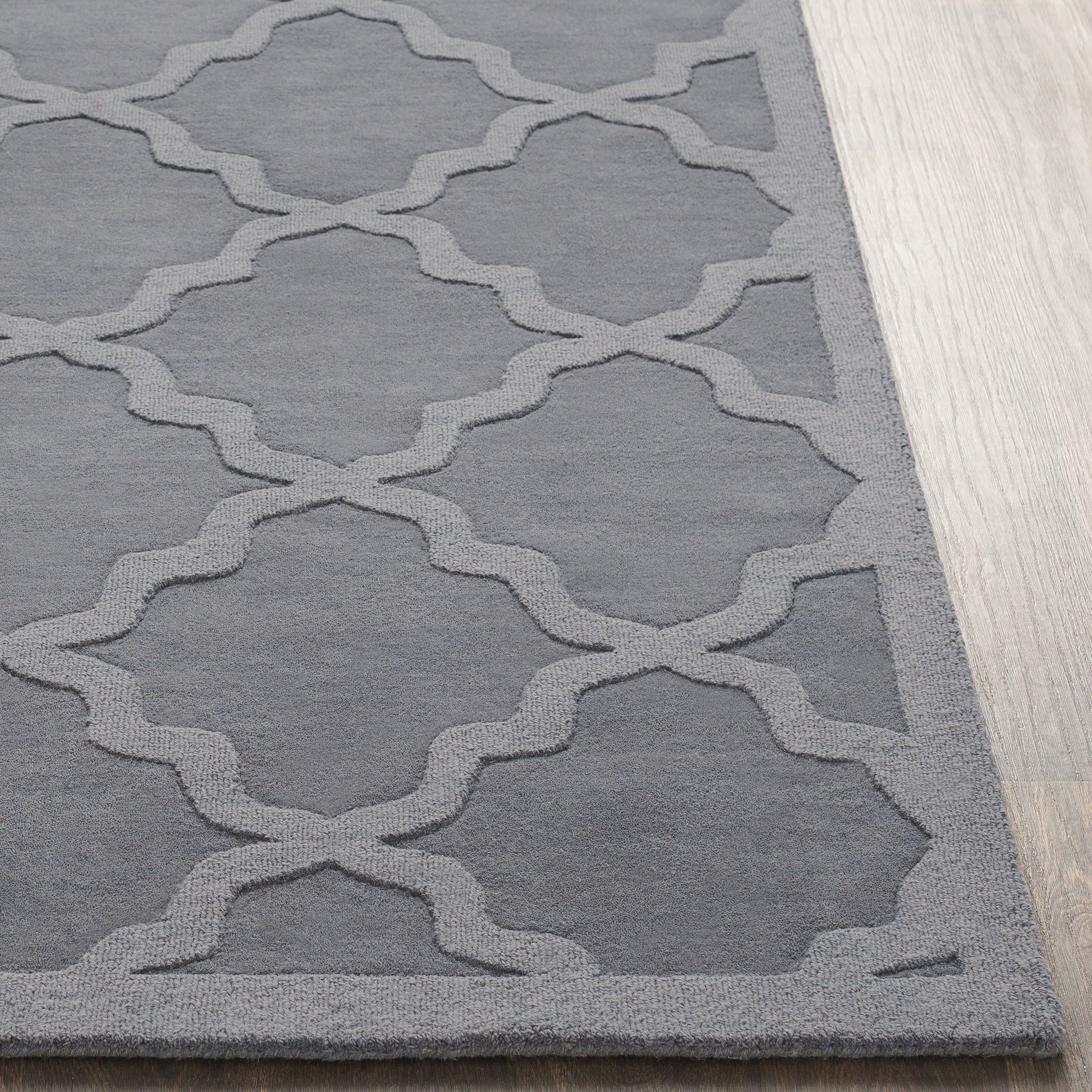 Central Park Green Indoor 2'3" x 8' Handmade Rug - Image 2