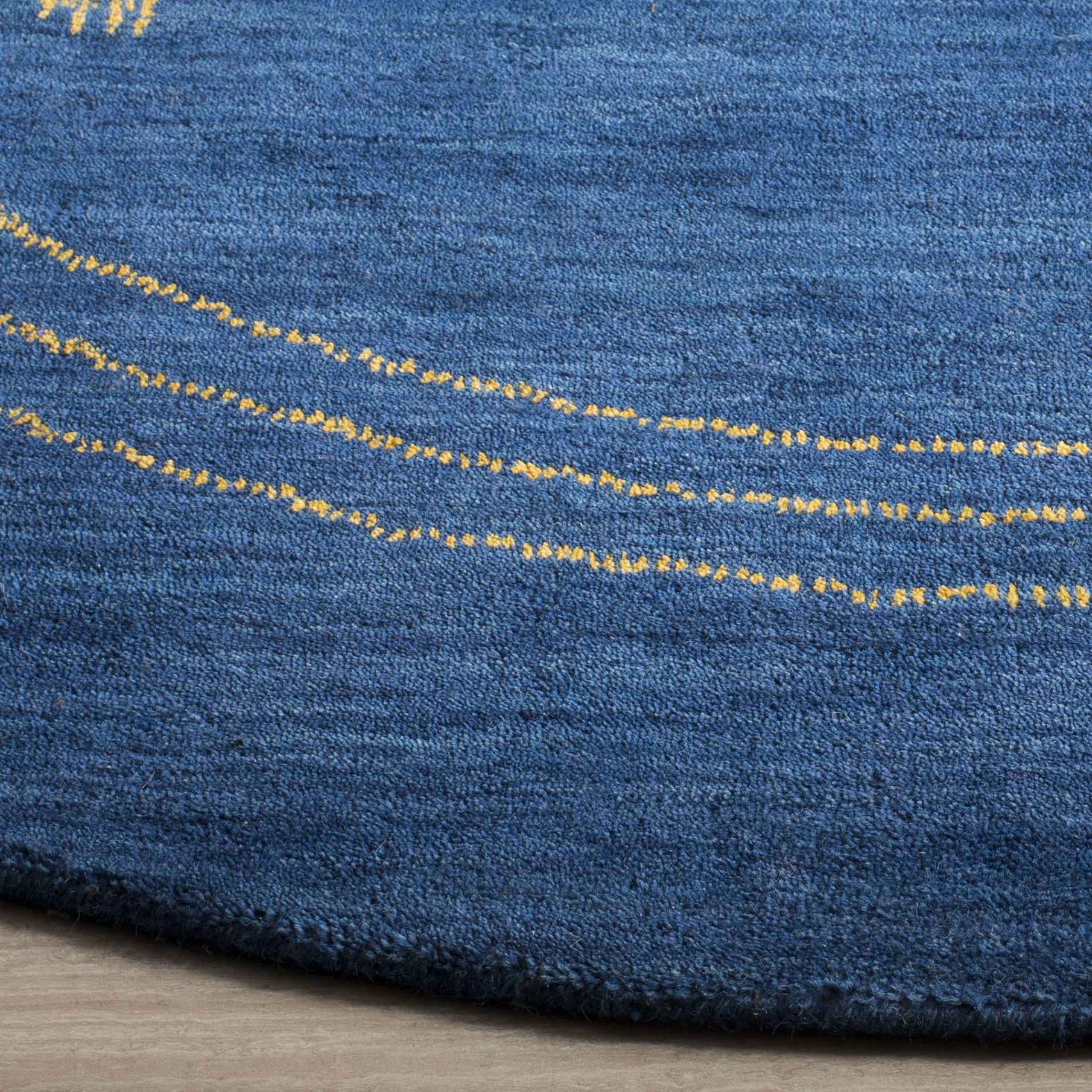 Arlo Home Hand Loomed Area Rug, HIM588A, Blue/Multi,  6' X 6' Round - Image 2