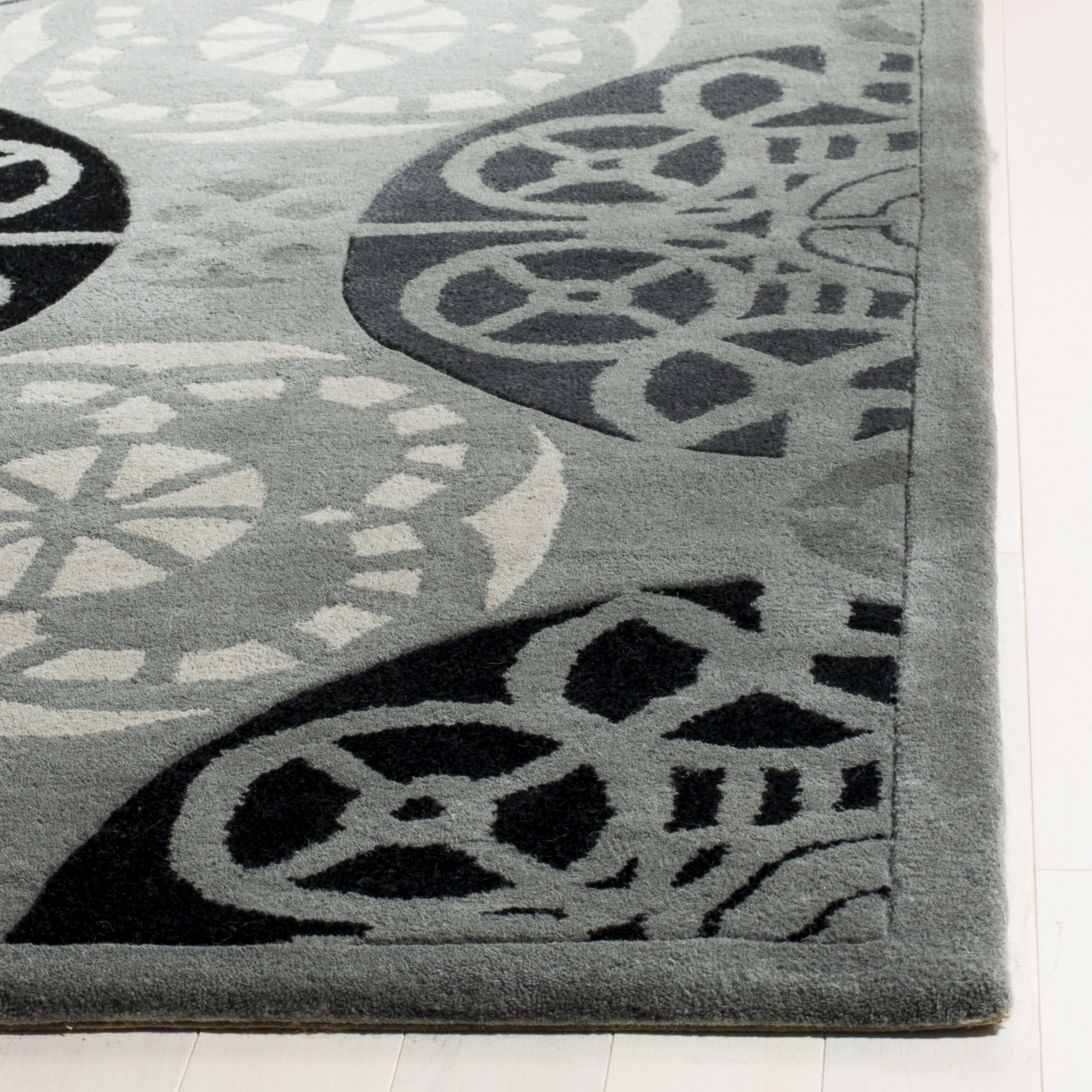 Arlo Home Hand Tufted Area Rug, CPR353C, Grey/Black,  2' 3" X 9' - Image 1