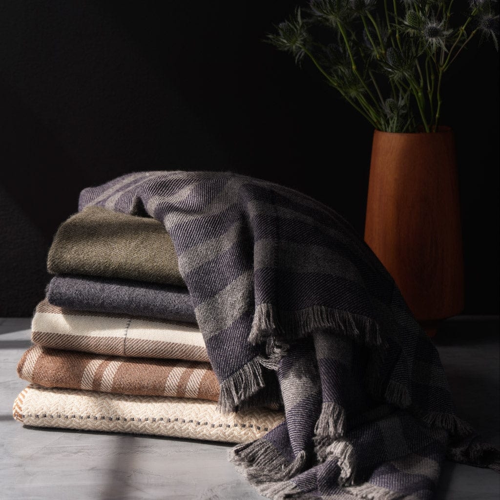 The Citizenry Alto Luxe Alpaca Throw | Tan - Image 4