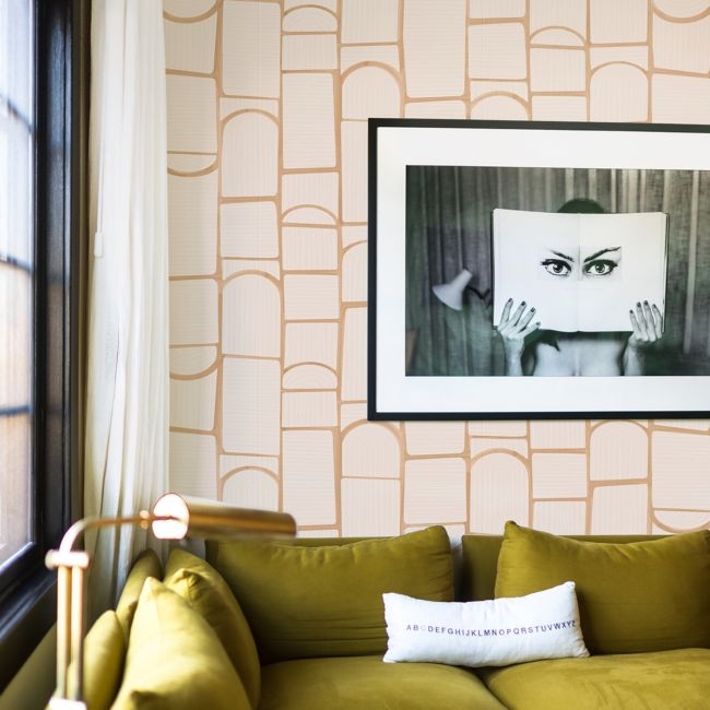 Backdrop Bloomsbury Light Pink Wallpaper - Image 1