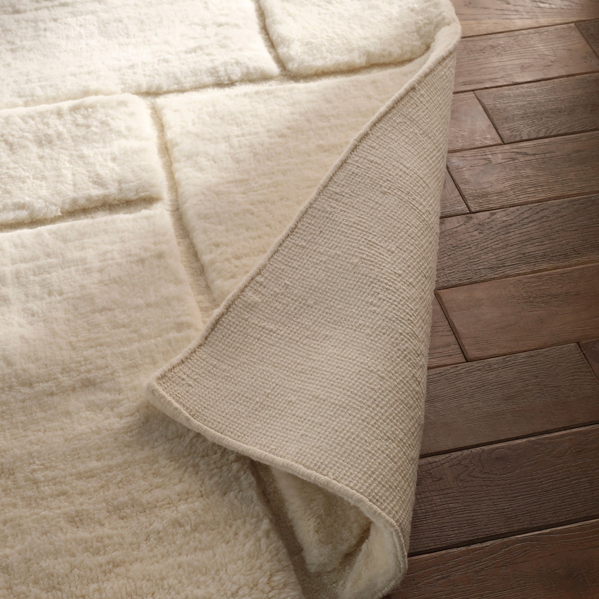 Jamun AME03 Handknotted Geometric White Area Rug (6'x9') - Image 6