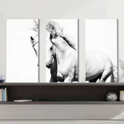 "Horse Running" 3 Piece Graphic Print Set On Canvas - Image 0
