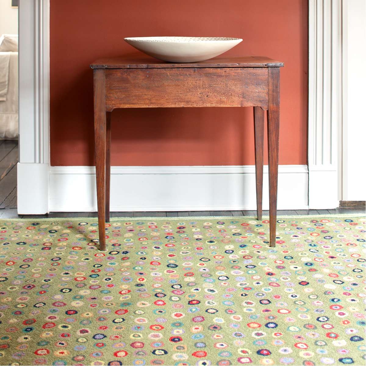 Cat's Paw Sage Hand Micro Hooked Wool Rug - Image 4