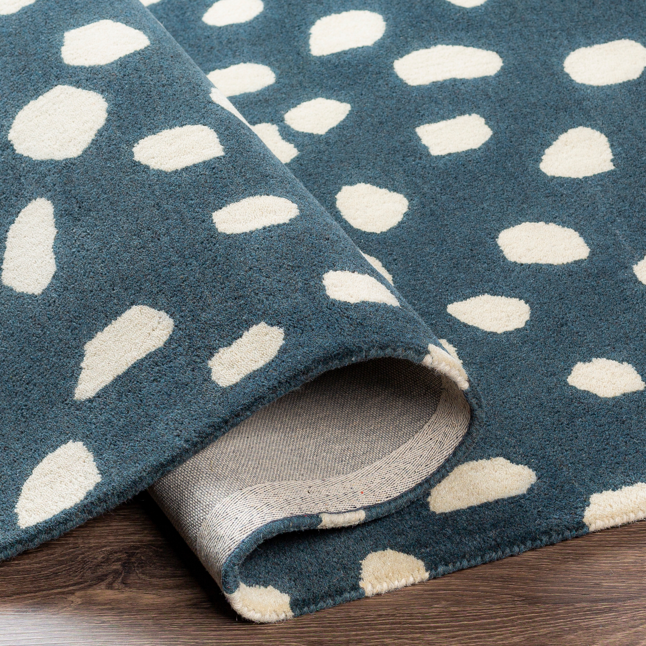 Stella Blue Indoor 6' x 6' Handmade Rug - Image 3