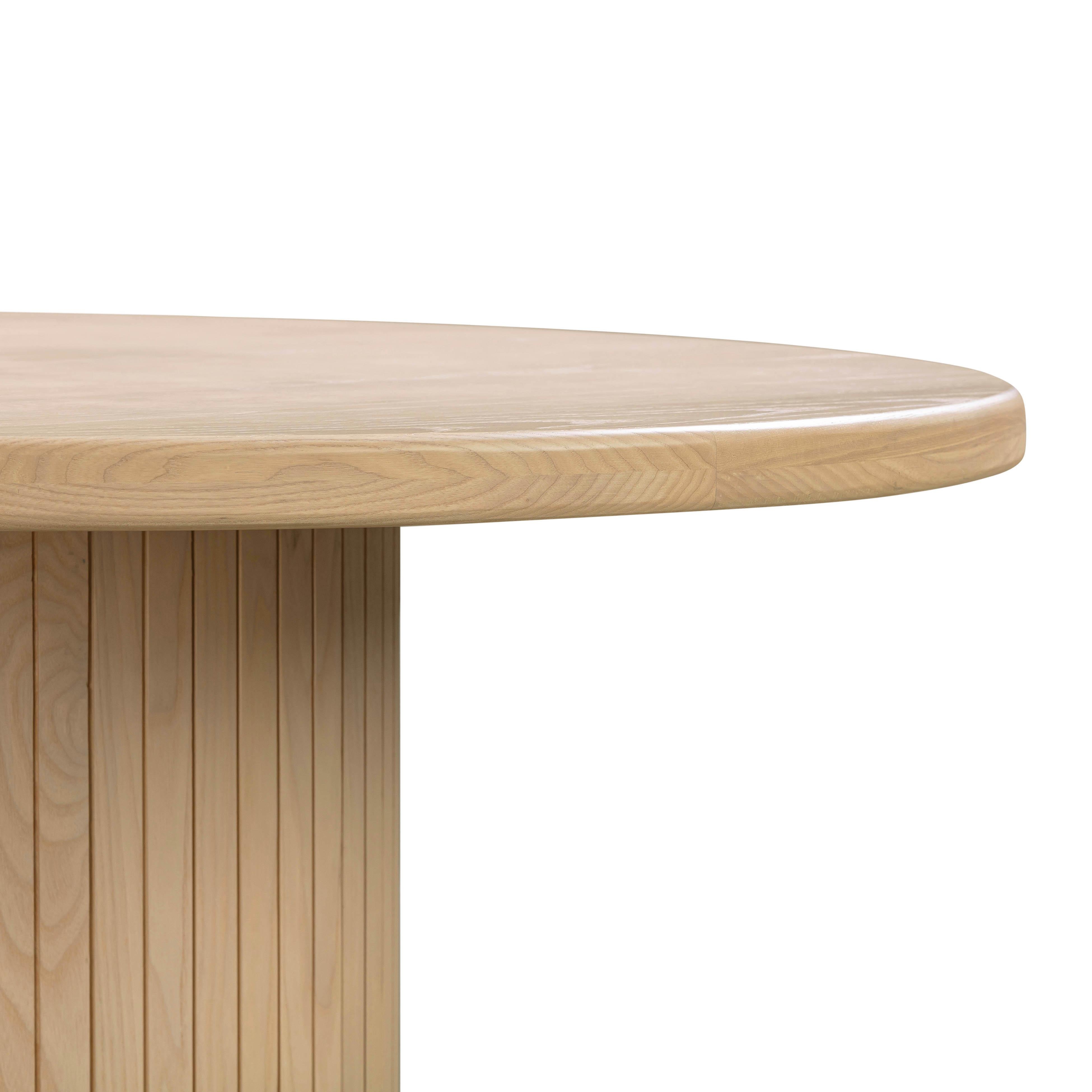 Chelsea Oak Wood Round Dining Table - Image 3