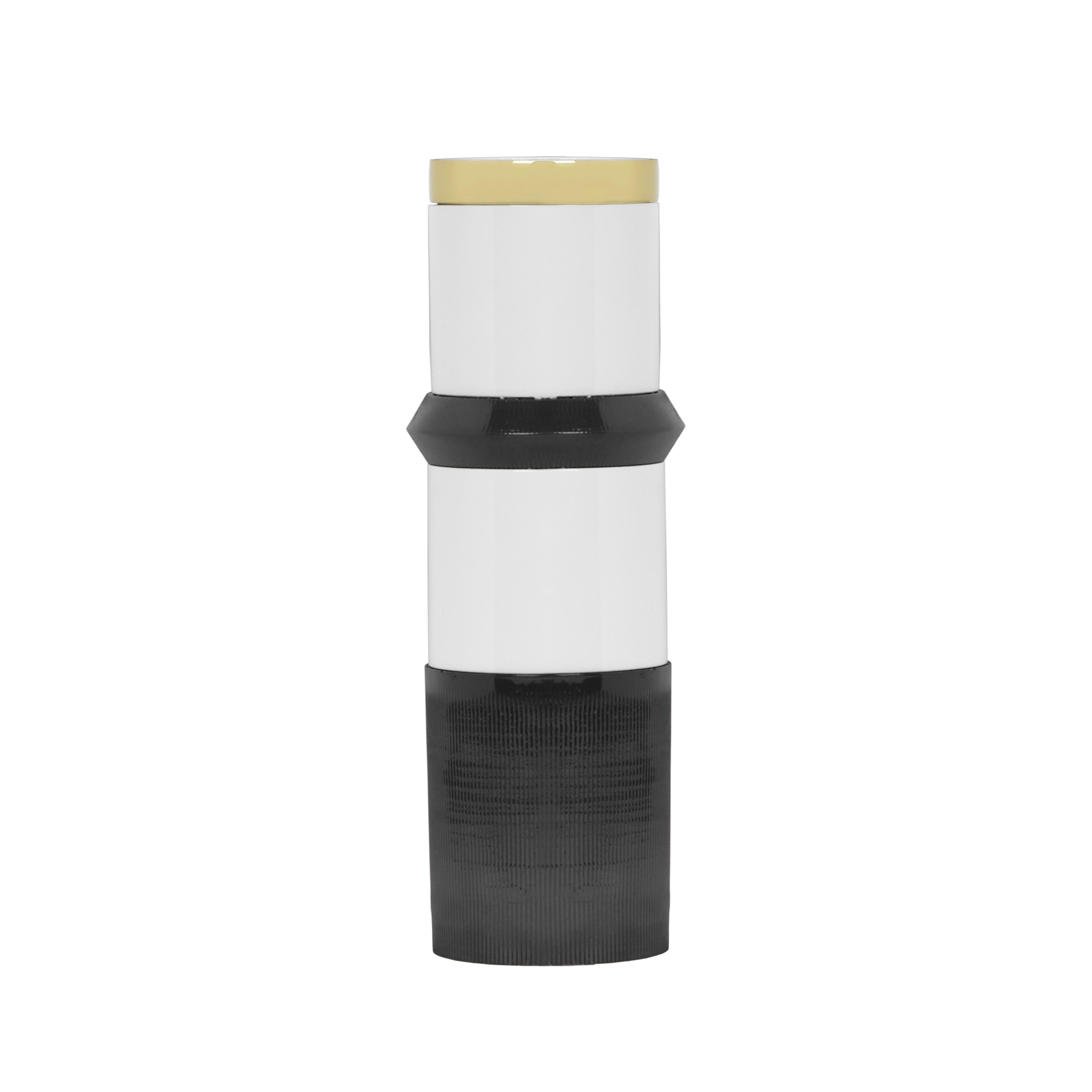Kaonashi Black Vase - Image 1