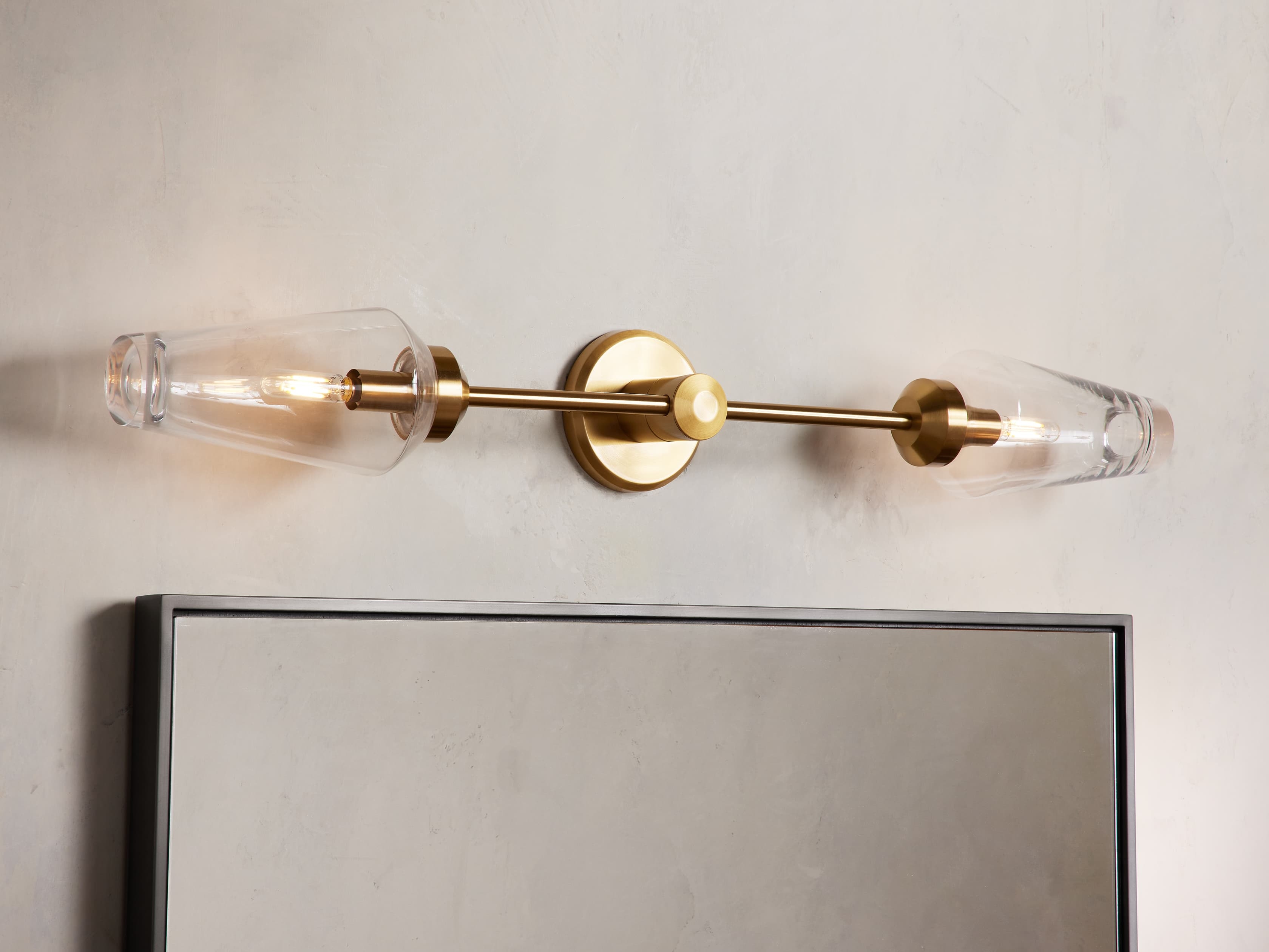 Arrow Double Sconce in Glass Brass - Image 0