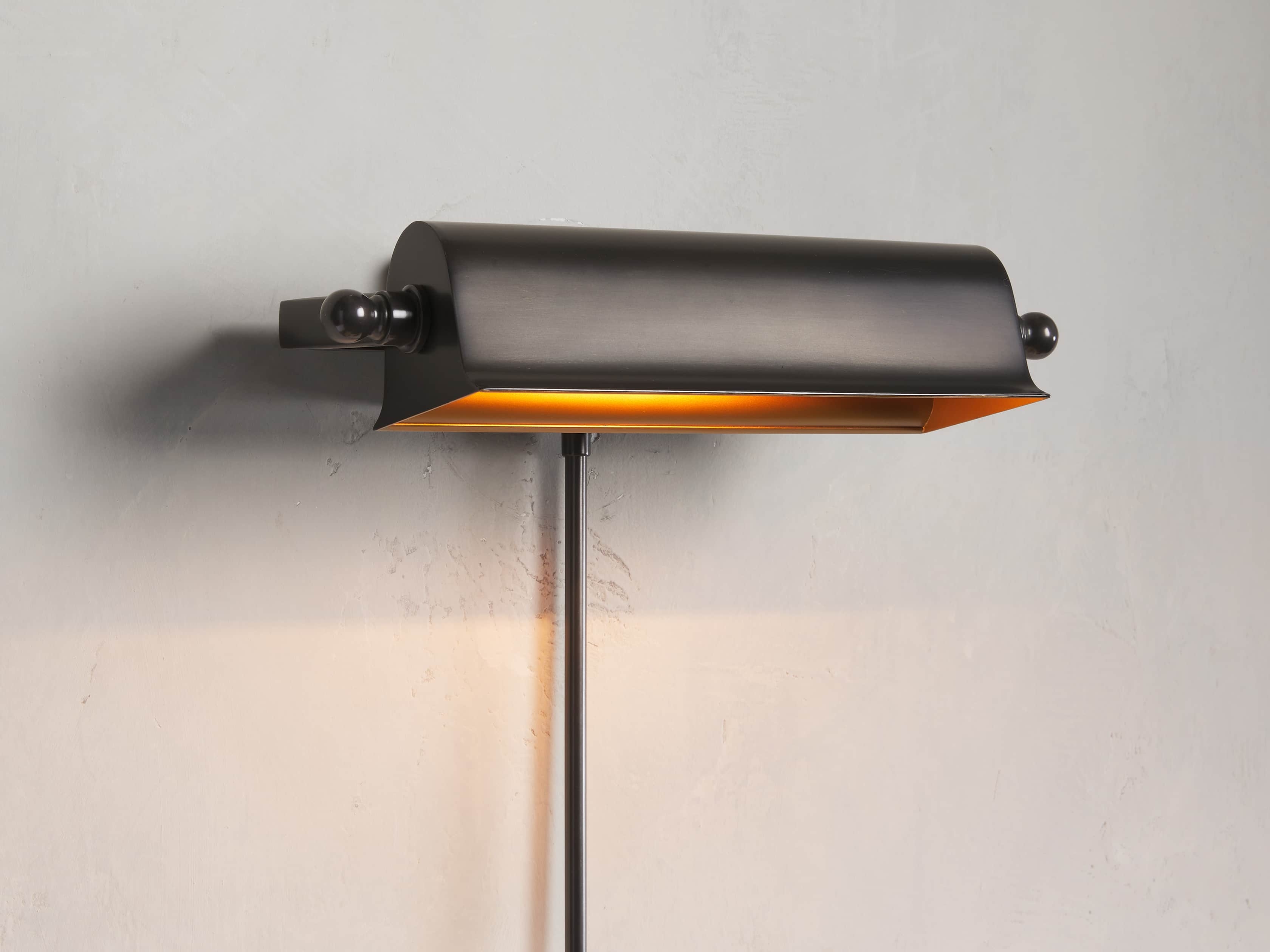 Tremont Picture Light in Metal 13" Bronze   - Image 0