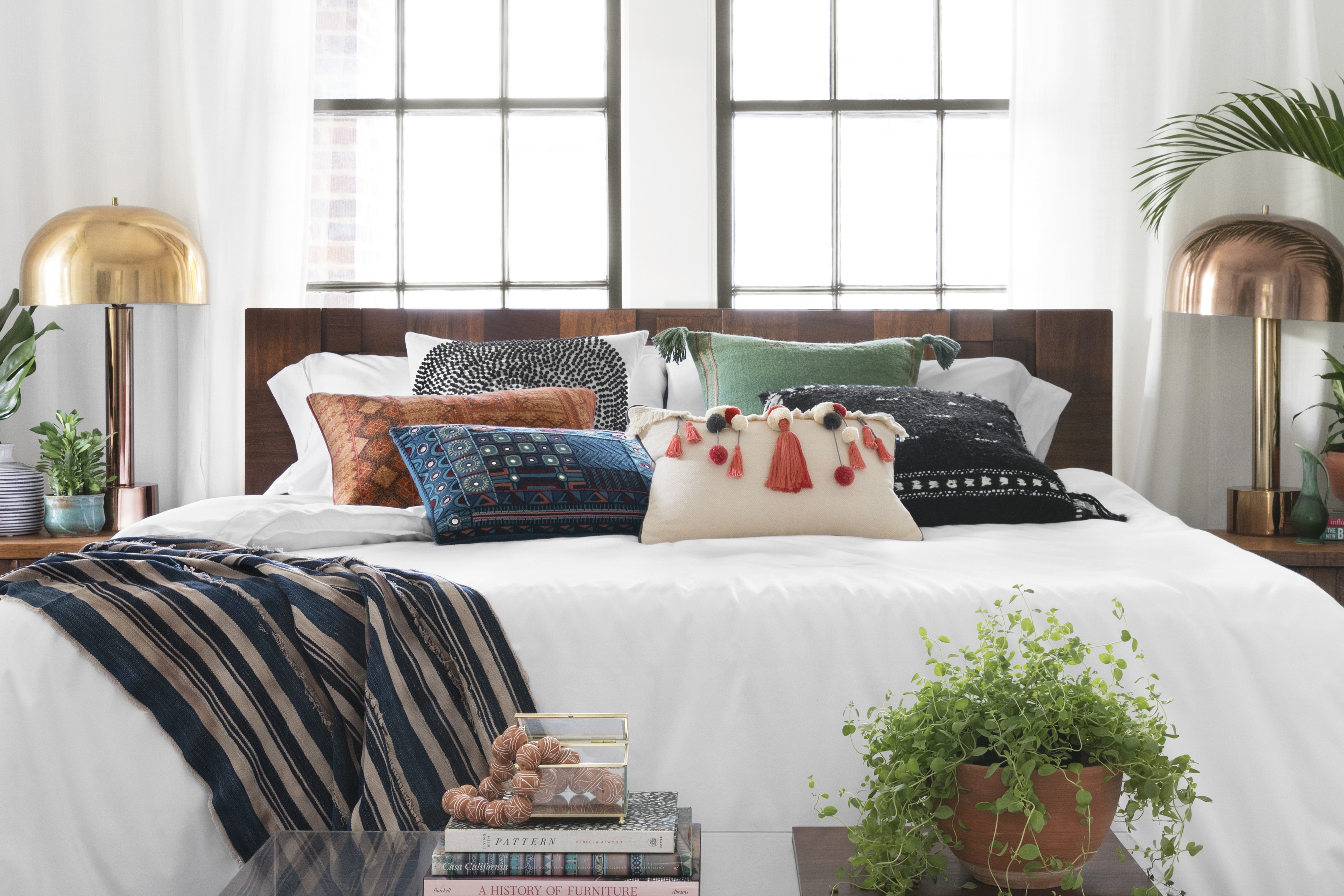 Justina Blakeney x Loloi PILLOWS P0774 Blue / Multi 13" x 21" Cover Only - Image 3