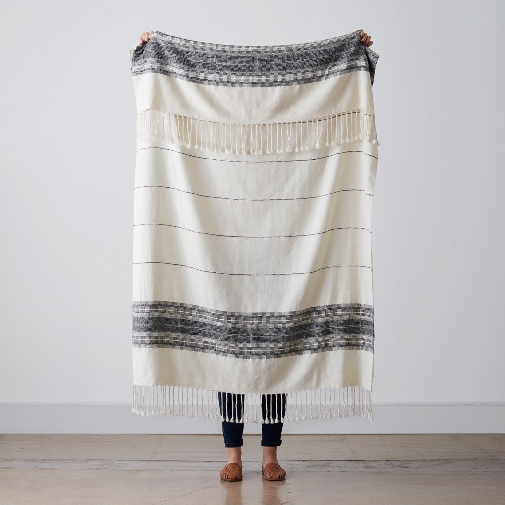 The Citizenry La Brisa Alpaca Throw | Cream - Image 4