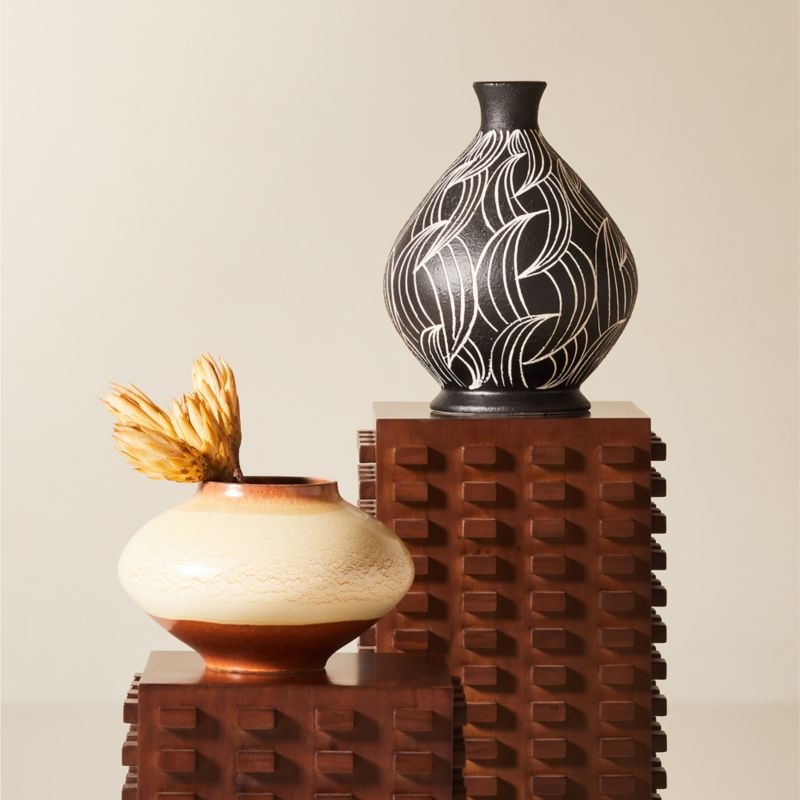 Osimo Round Warm Brown and White Ceramic Vase - Image 6
