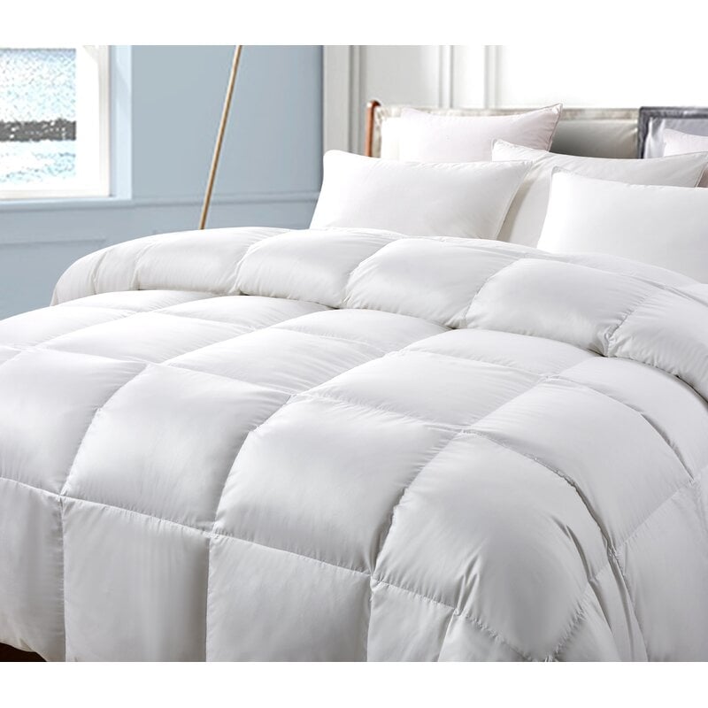  Serta Super Soft 300 Thread Count White Down Fiber Comforter By Serta Extra Warmth Twin Size: Queen - Image 0