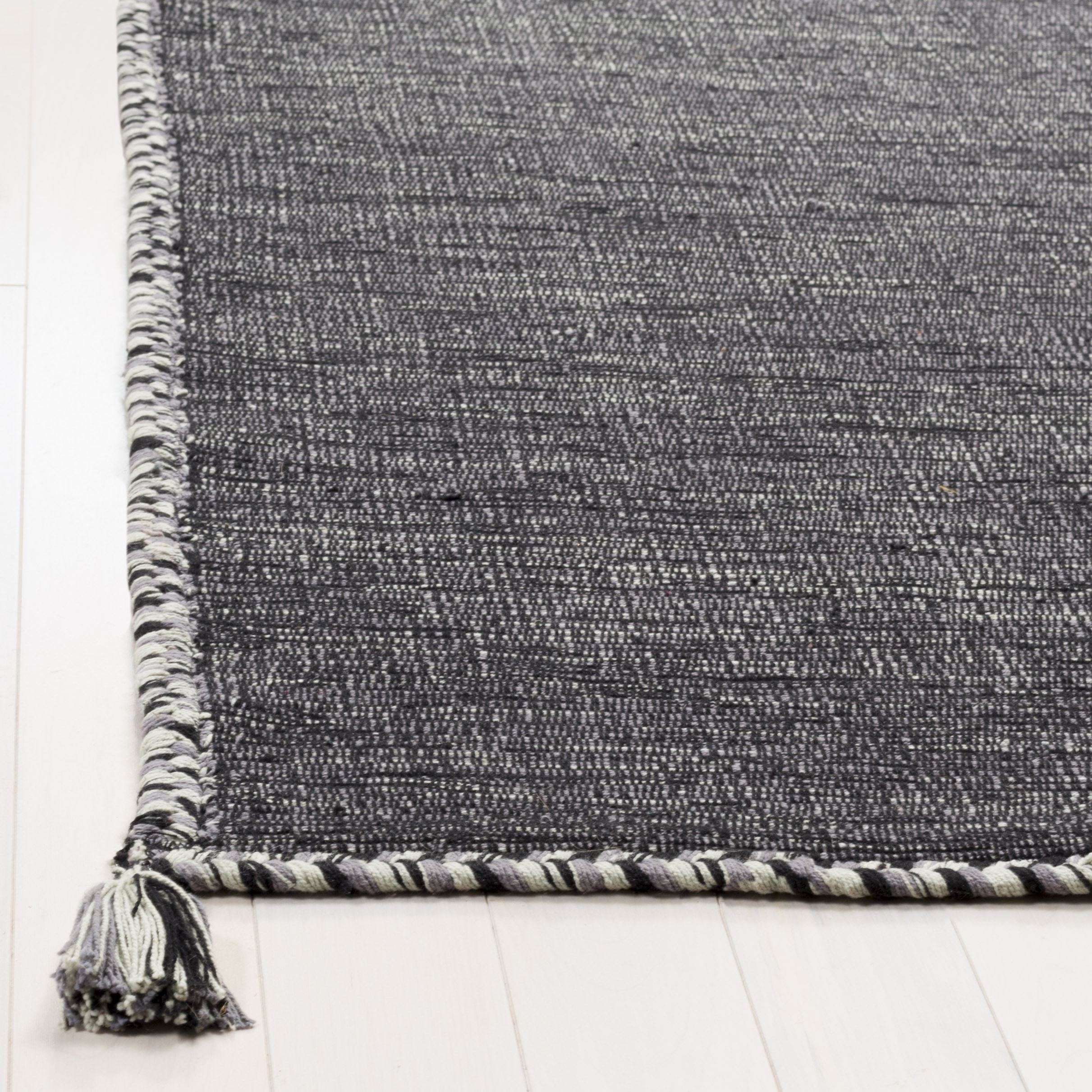 Arlo Home Hand Woven Area Rug, MTK150F, Grey/Black,  6' X 9' - Image 1