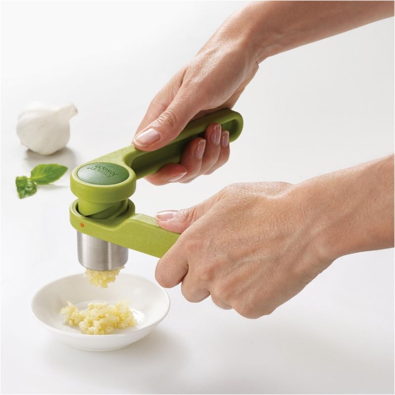 Joseph Joseph Helix Garlic Press - Image 2