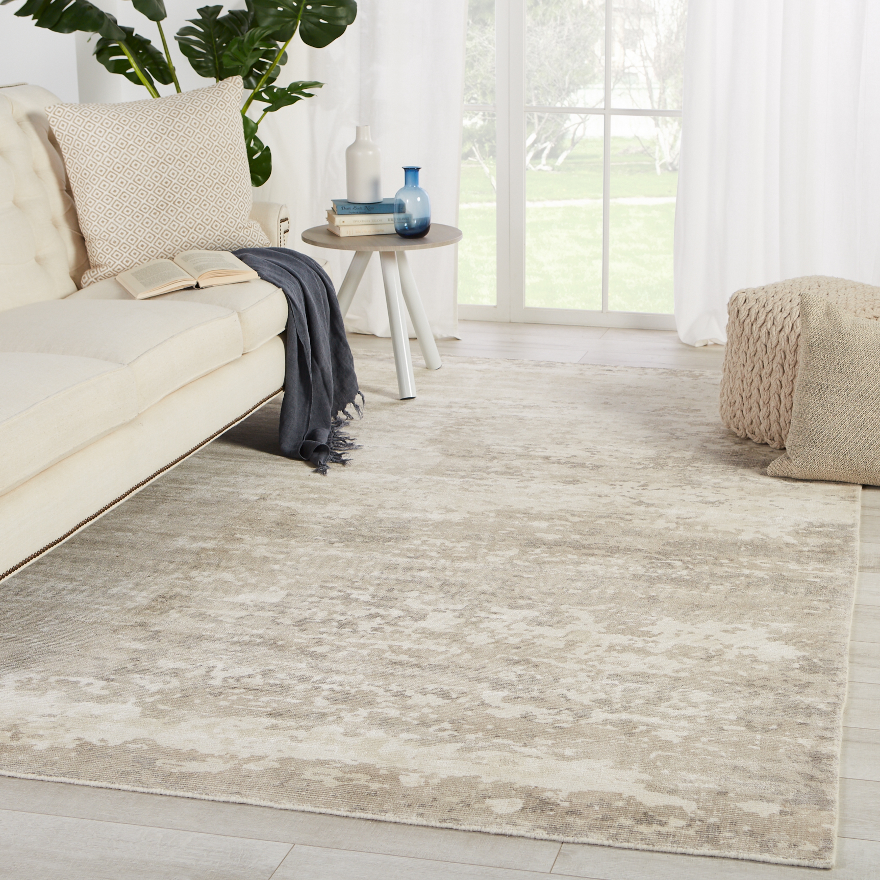Barclay Butera by Retreat Handmade Abstract Light Gray/ Ivory Area Rug (5'X8') - Image 4