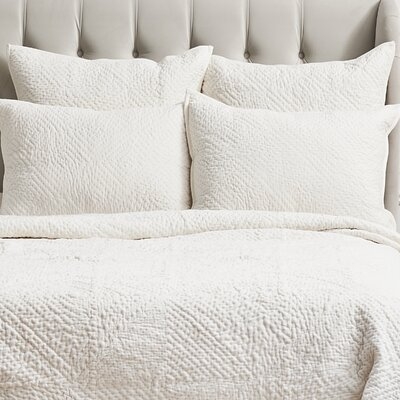 Fieldway Single Quilt - Image 0