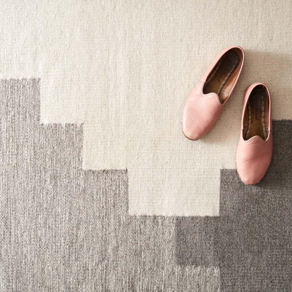 The Citizenry Agustin Handwoven Accent Rug | 3' x 5' | Dusty Rose - Image 5