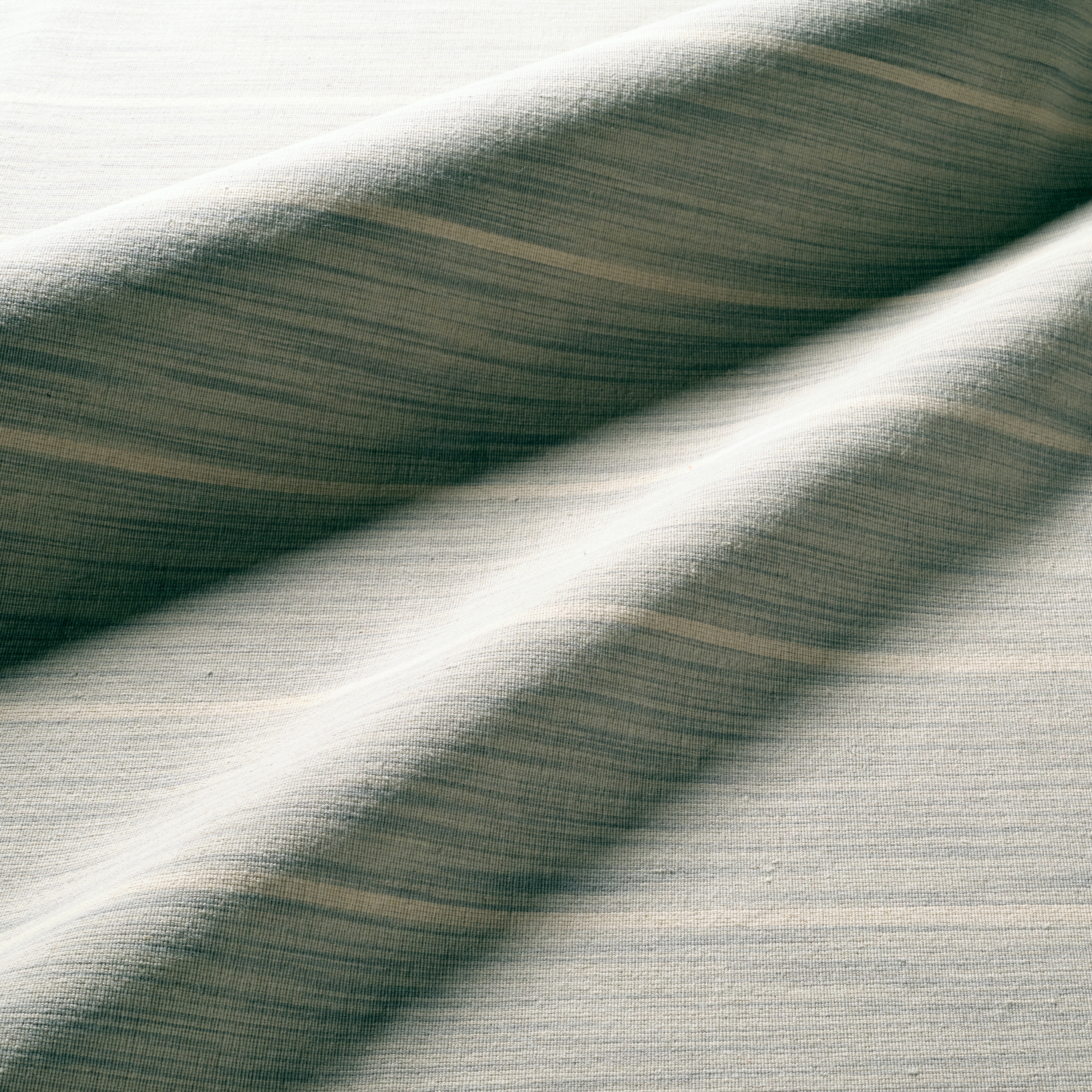 Cape Cod COH16 Handmade Striped Gray and Beige Area Rug (6'x9') - Image 3