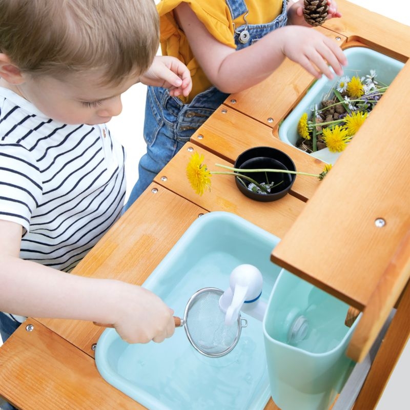 Janod Kids Muddy Lab Outdoor Play Kitchen - Image 8