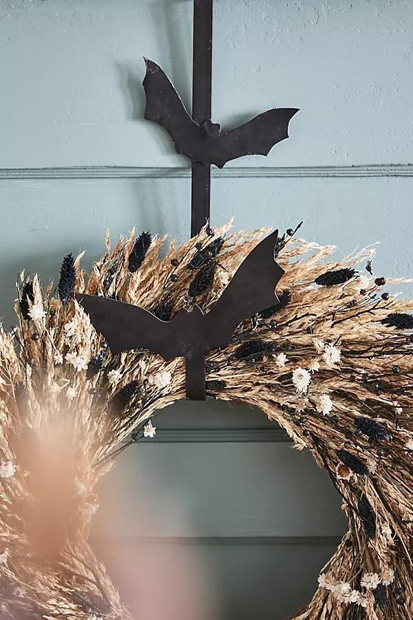 Flying Bat Wreath Hanger - Image 0