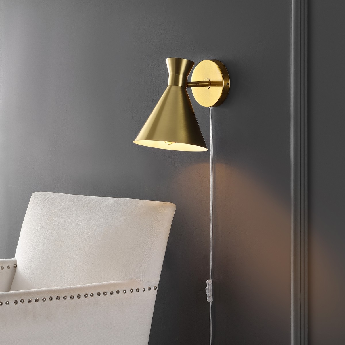 Jordie 8.25" Wall Sconce - Brass - Safavieh - Image 2
