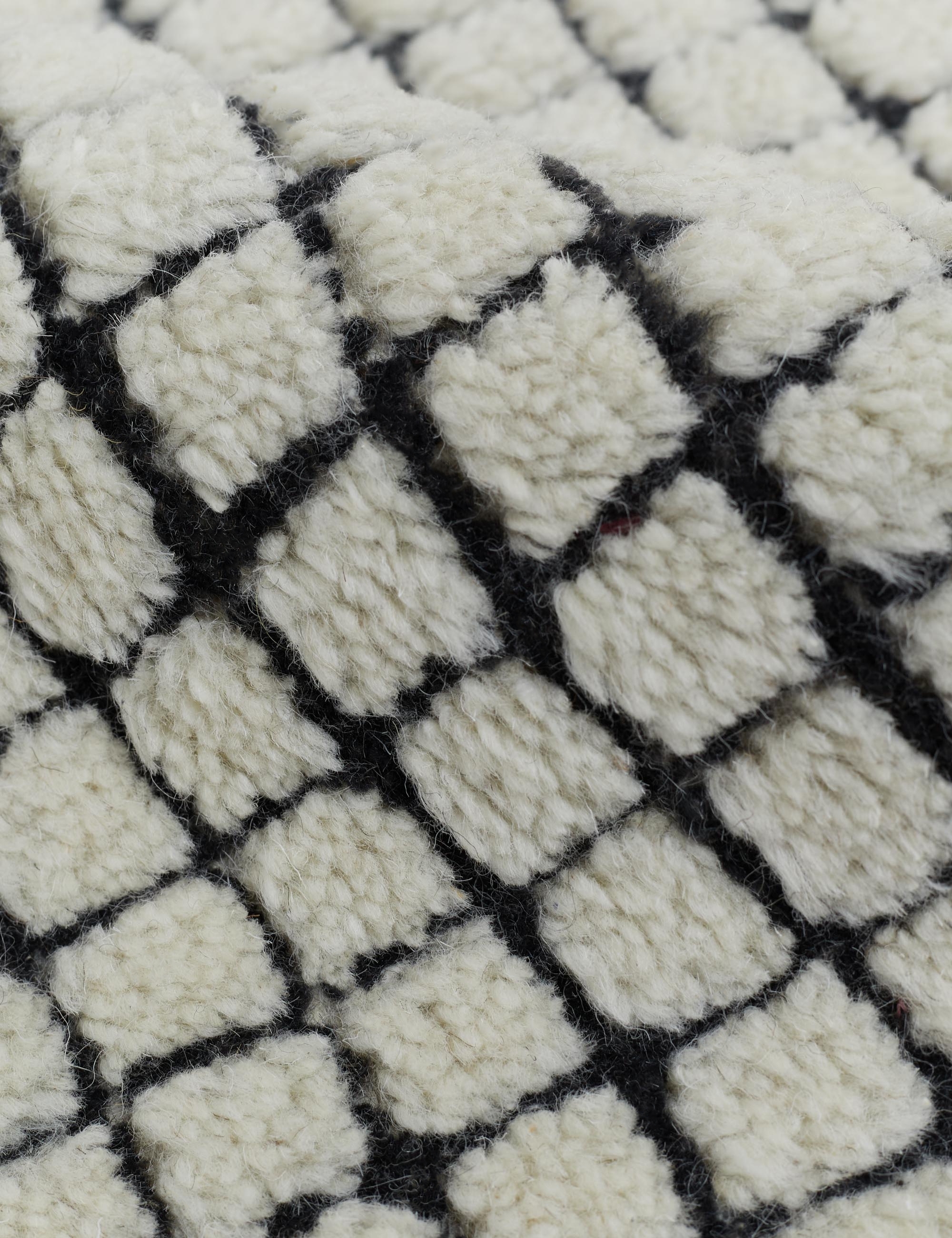 Uma Hand-Knotted Wool Rug - Image 2