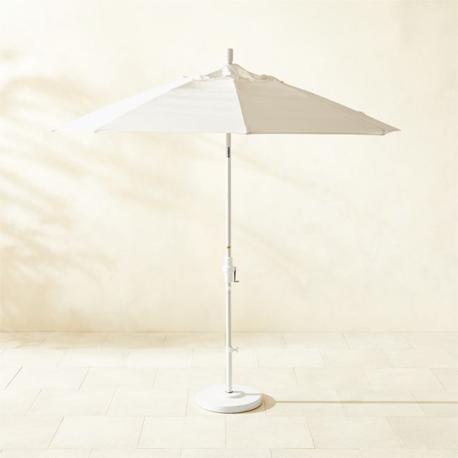 Market Round Natural White Outdoor Umbrella with White Base - Image 0