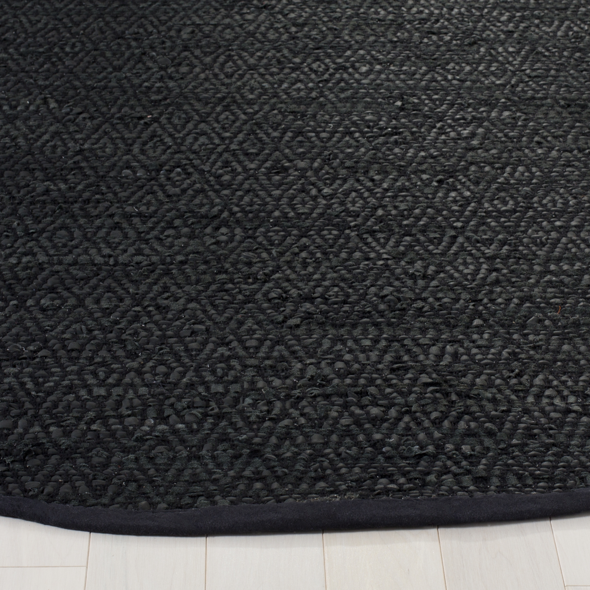 Arlo Home Hand Woven Area Rug, VTL389C, Light Grey/Black,  4' X 4' Round - Image 2