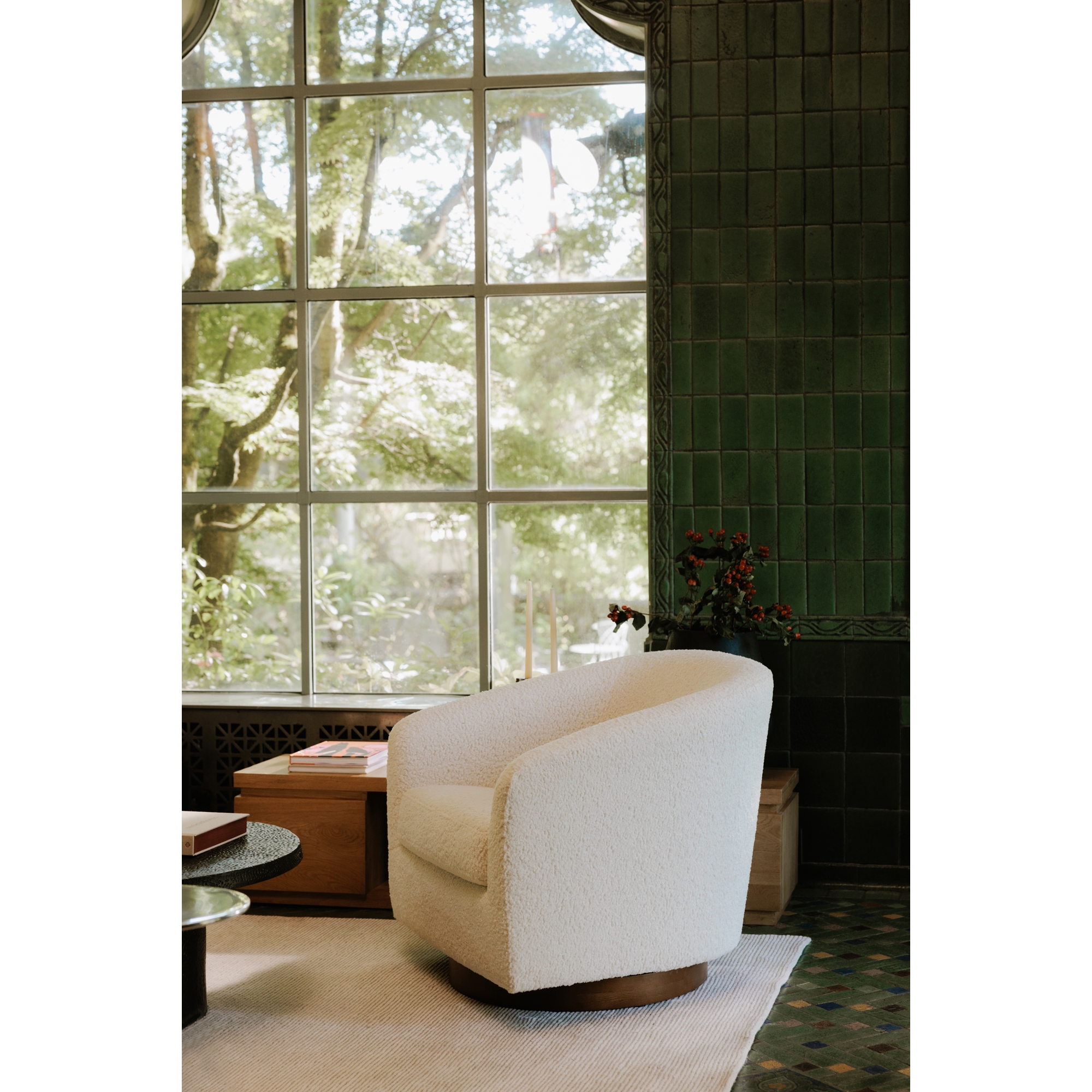 Oscy Swivel Chair Vegan Shearling White - Image 12