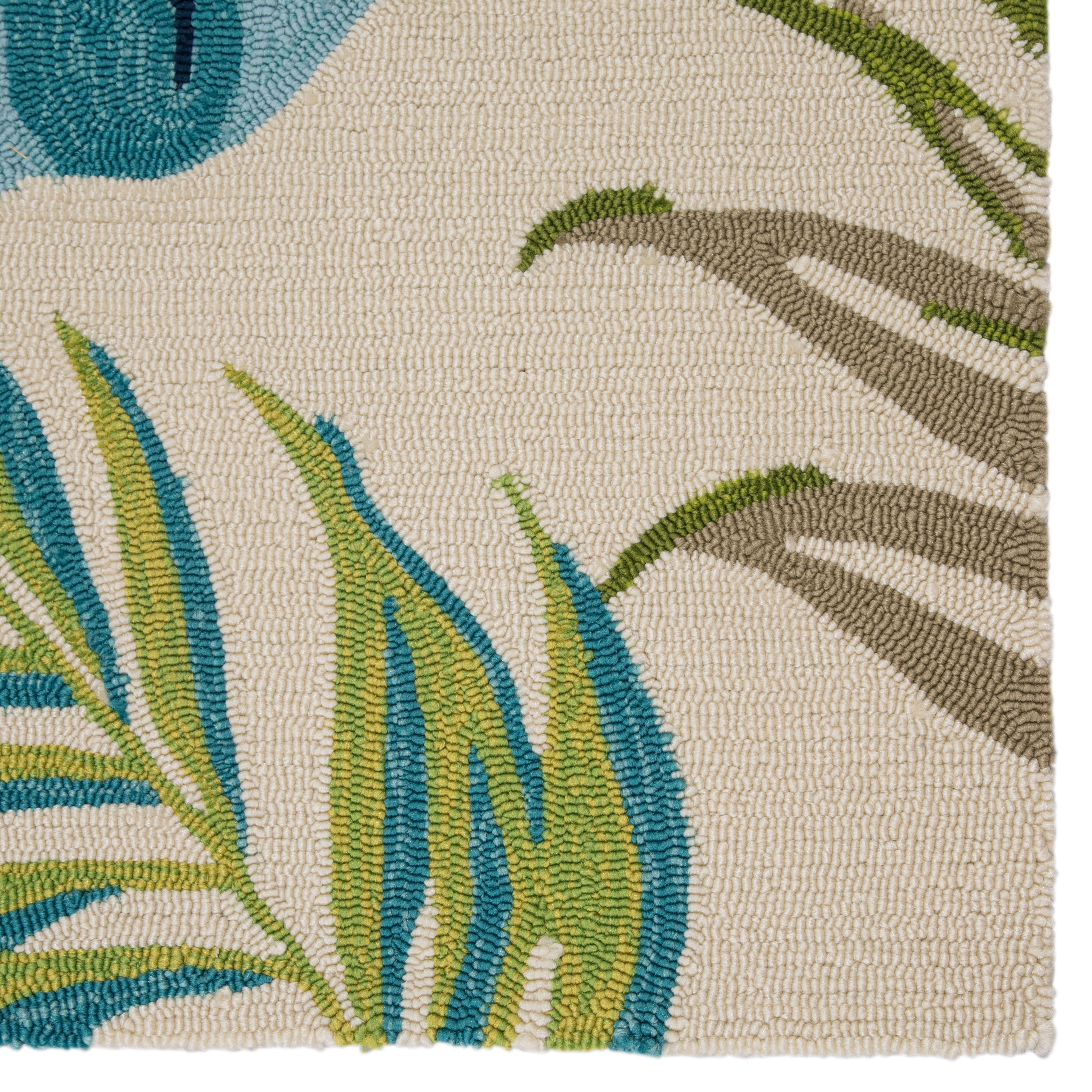 Fraise Indoor/ Outdoor Floral Blue/ Green Area Rug (7'6" X 9'6") - Image 3