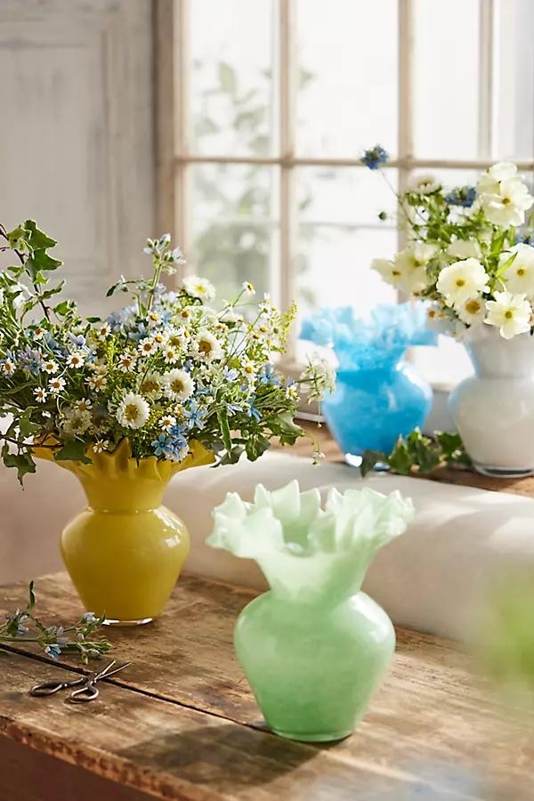 Ruffled Glass Bud Vase - Image 0