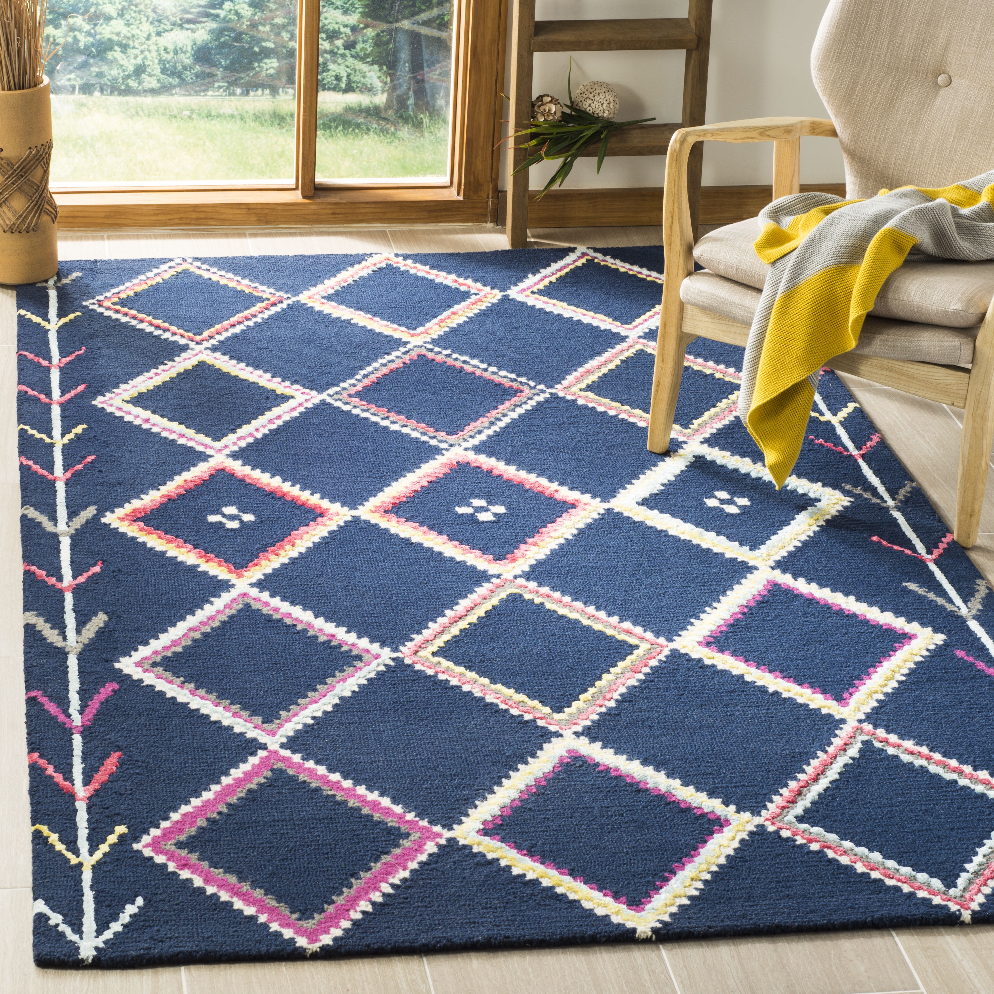 Arlo Home Hand Tufted Area Rug, BLG563N, Navy/Multi,  4' X 6' - Image 1