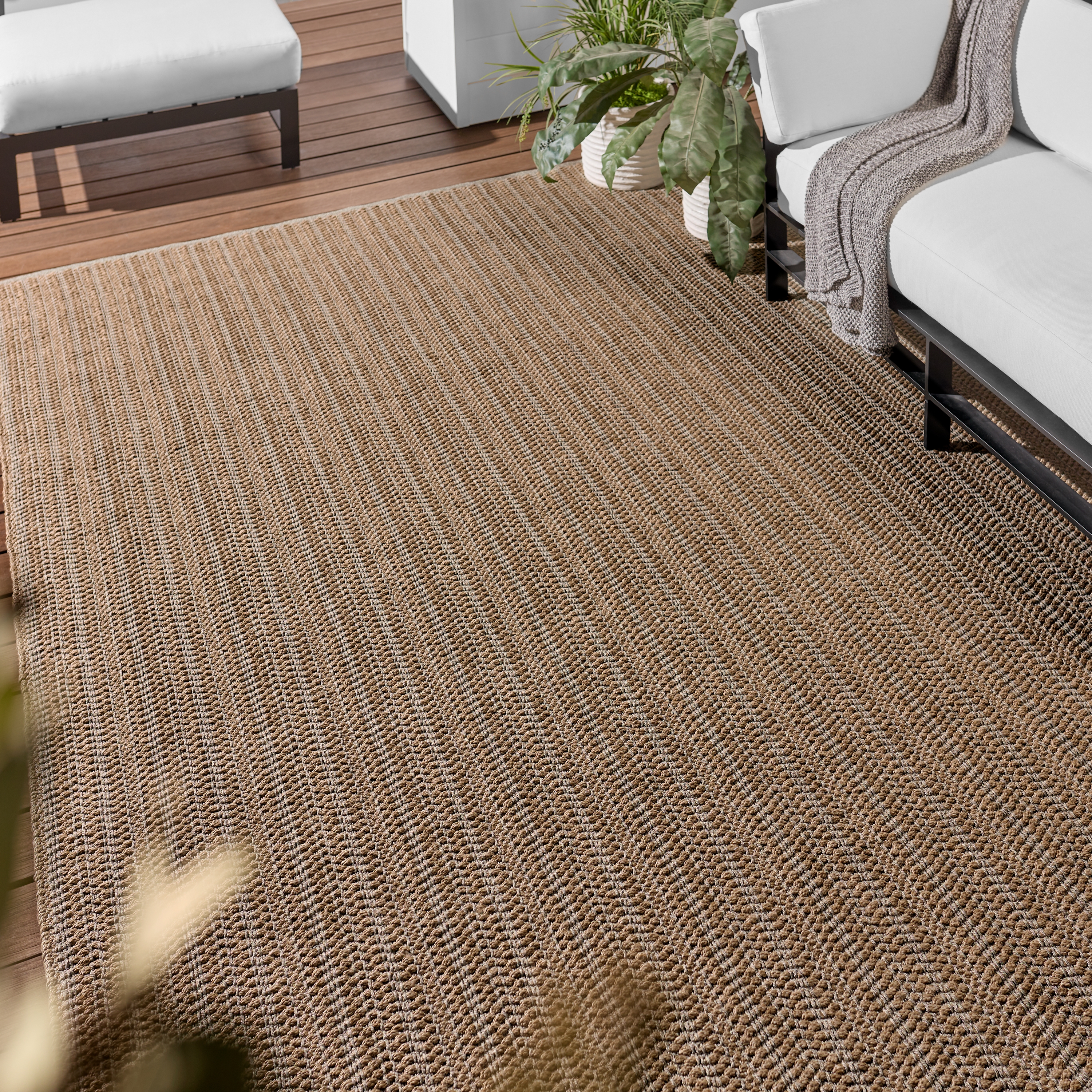 Elmas Handmade Indoor/Outdoor Striped Tan/Gray Area Rug (4'X6') - Image 4