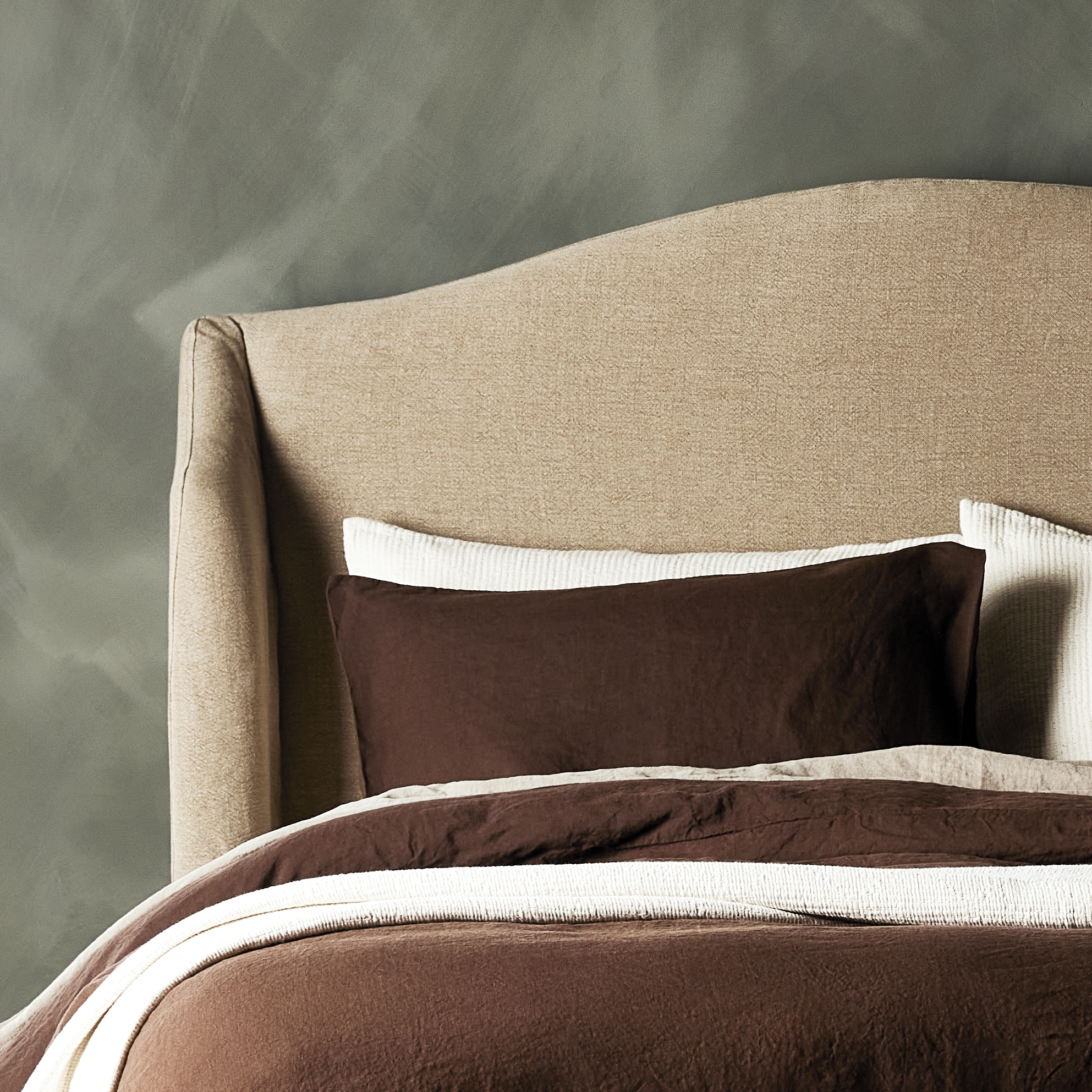 Meryl Slipcover Bed - Broadway Canvas - Image 18