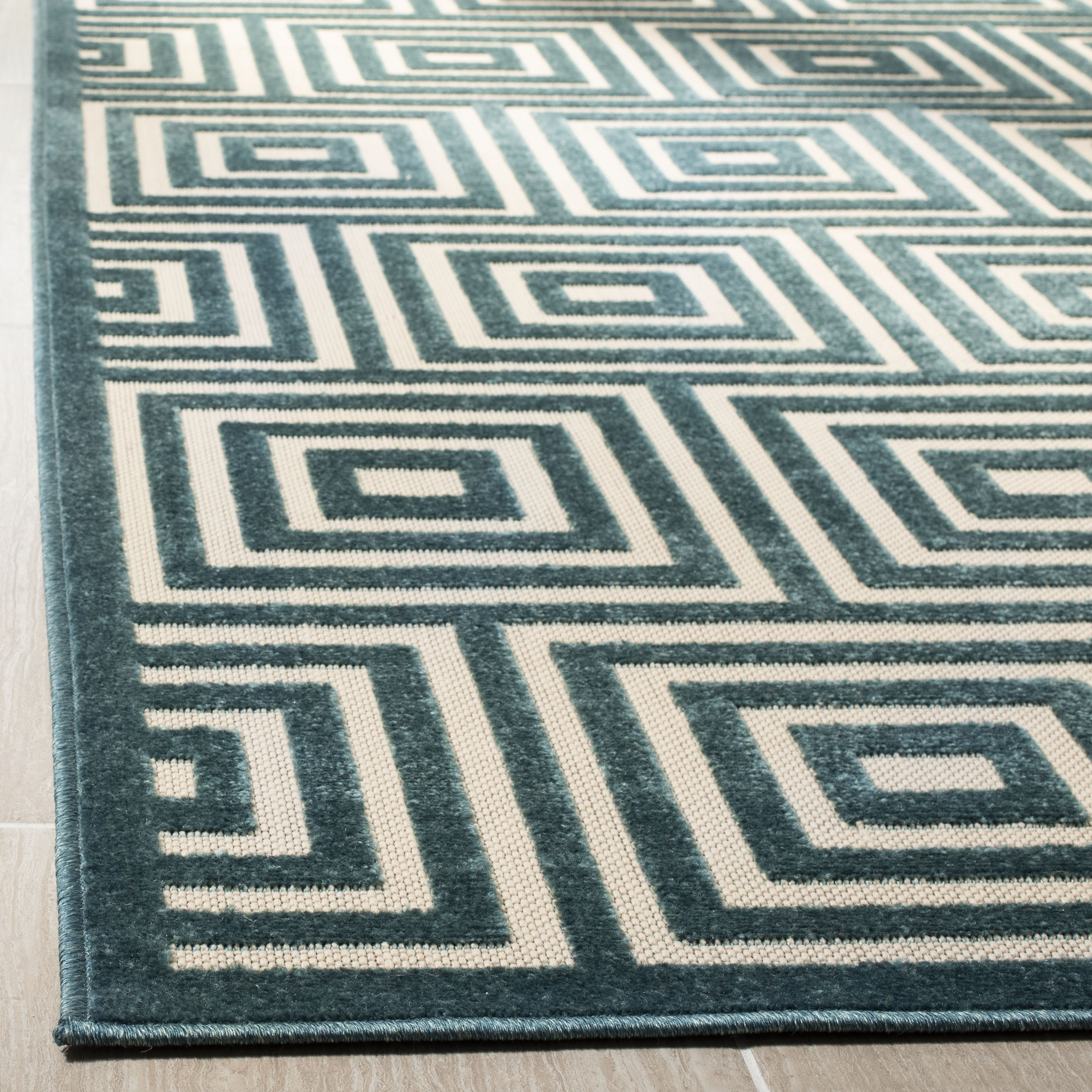 Arlo Home Indoor/Outdoor Woven Area Rug, COT941S, Cream/Turquoise,  6' 7" X 9' 6" - Image 2