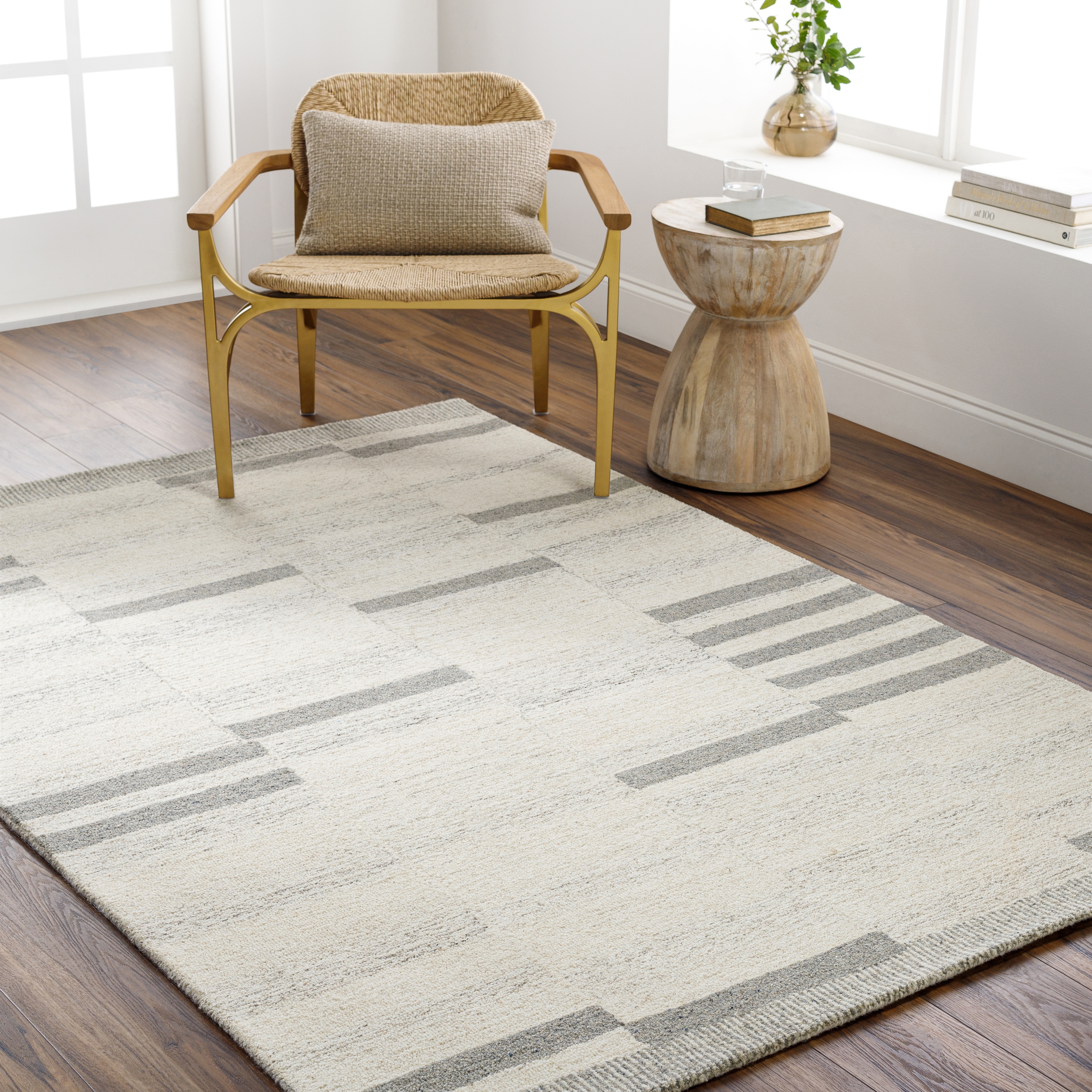 Granada Beige Indoor 2' x 3' Handmade Rug - Image 1