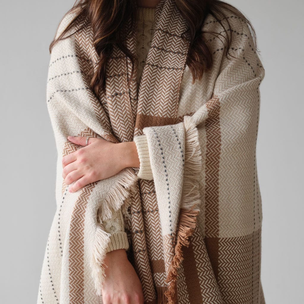 The Citizenry Alto Luxe Alpaca Throw | Tan - Image 6