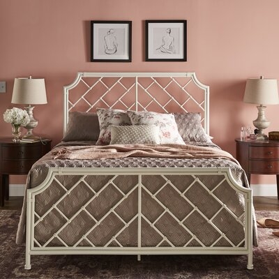Fletching Queen Standard Bed - Image 0