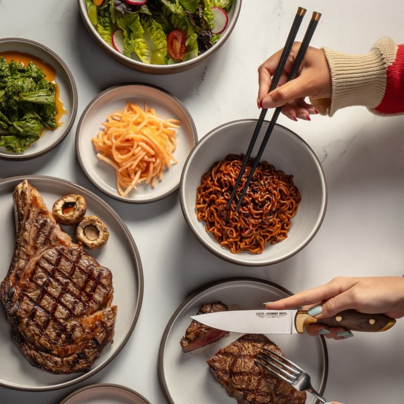 Harmony Set, 4-Piece Steak and 6-Pair Chopsticks - Image 3